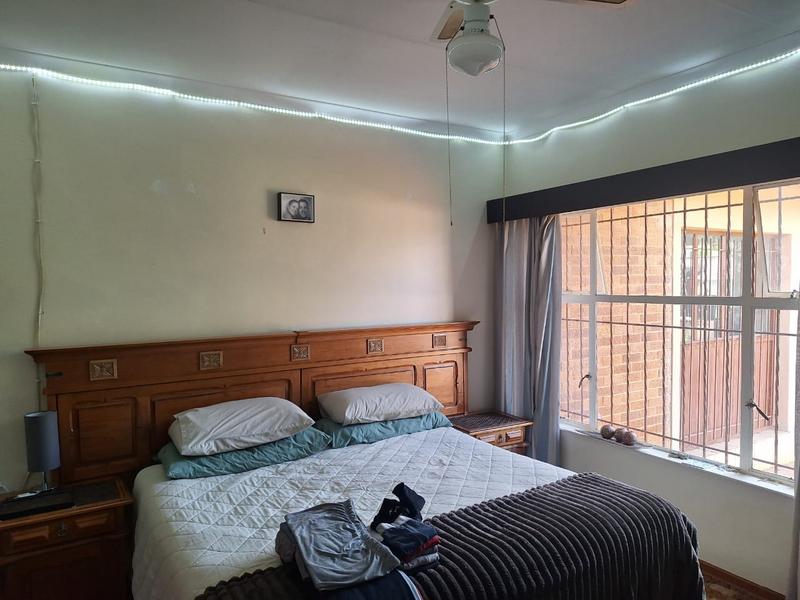 6 Bedroom Property for Sale in Stilfontein North West